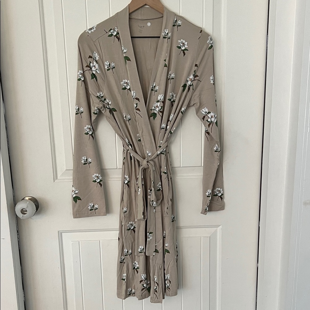 Kyte BABY Floral Magnolia Khaki/Tan Lounge Robe